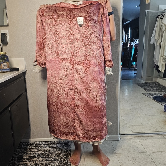 Free People Bella Donna Velvet Duster Tiered Silky Print Lining Stone Lt. Green - Picture 6 of 8